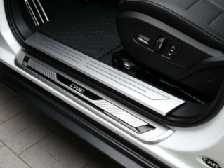 汽车迎宾踏板CNC加工