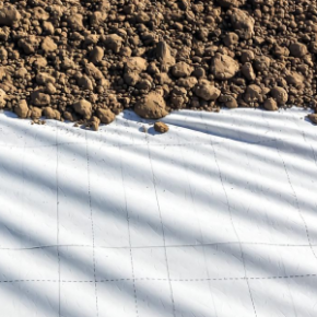 磷石膏资源化如何借助土工膜技术实现高效场域应用？