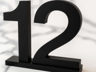 小批量CNC加工亚克力酒店房号牌