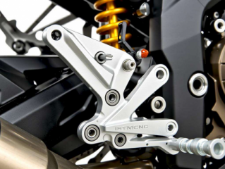 摩托车行业后摇臂轴承座CNC加工