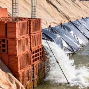 赤泥砌块利用技术与土工膜如何协同提升工程效益