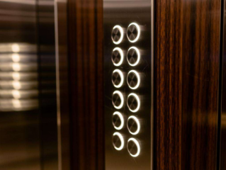 电梯行业召唤按钮面板CNC加工