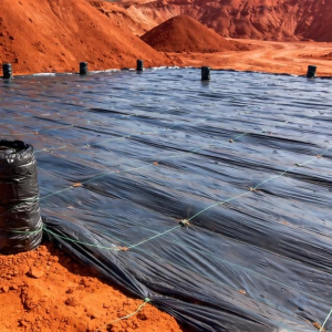 赤泥水泥原料场土工膜该如何选型与铺设？