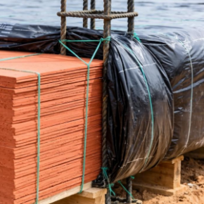 赤泥板材利用技术与土工膜应用如何结合