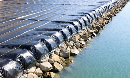 鱼塘底部防渗膜怎么选 铺设注意事项有哪些