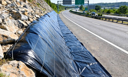 公路土工膜有哪些具体用途与施工要点